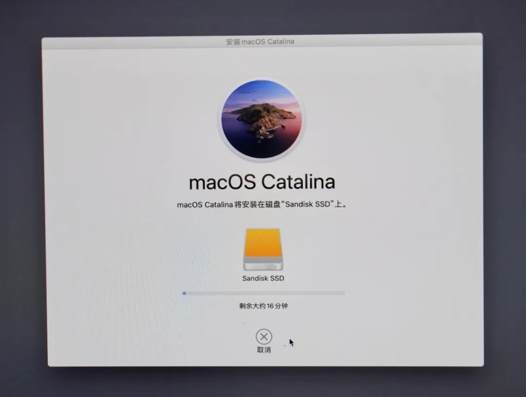 鎶?macOS 瑁呭湪绉诲姩纭洏/U鐩橀噷