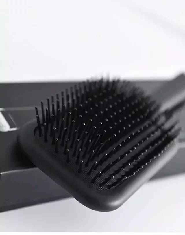 【75包邮】英国 GHD paddle brush 气垫梳按摩梳子大板梳气囊梳顺发梳家用