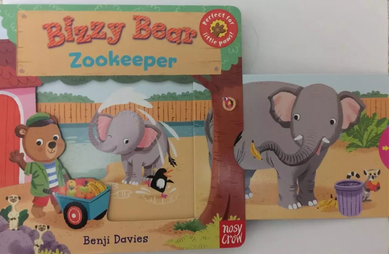 妈乐英语故事：英文绘本《Lizzy Bear Zookeeper》亲子时光（1）