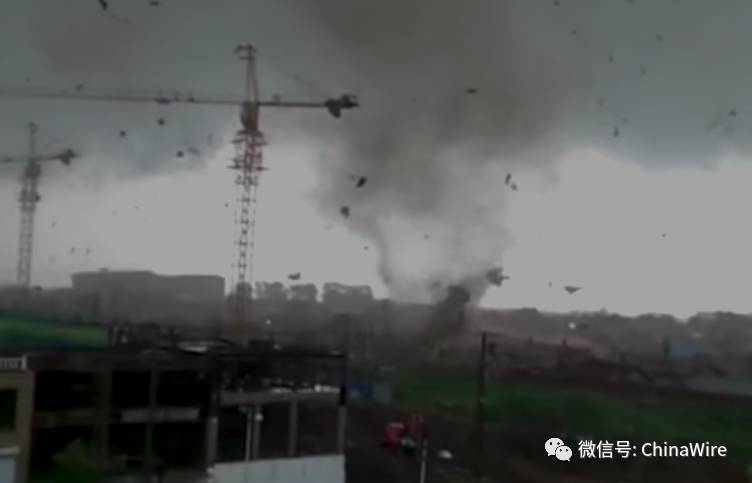 Rare Tornado Tears Through Chinese Town (Video)