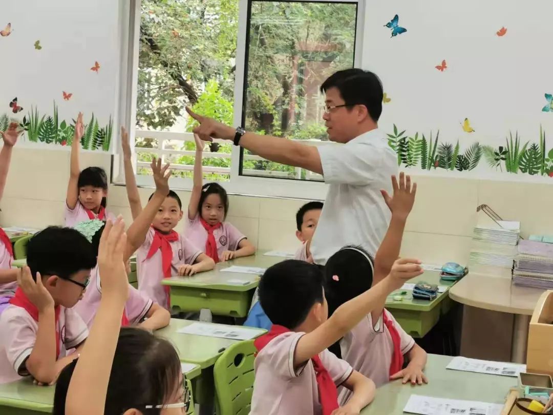 【校园直通车】让深度学习真正发生——记拉萨路小学数学组大教研活动