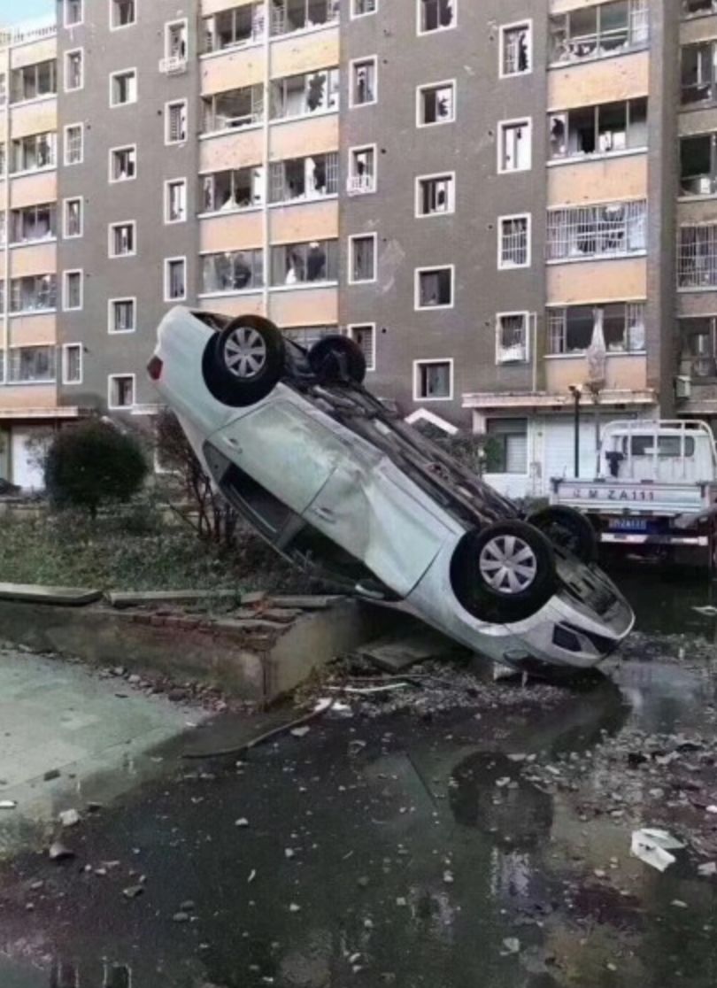 Strong Tornado Hits Northern China, 6 Dead, 190 injured..(Video)