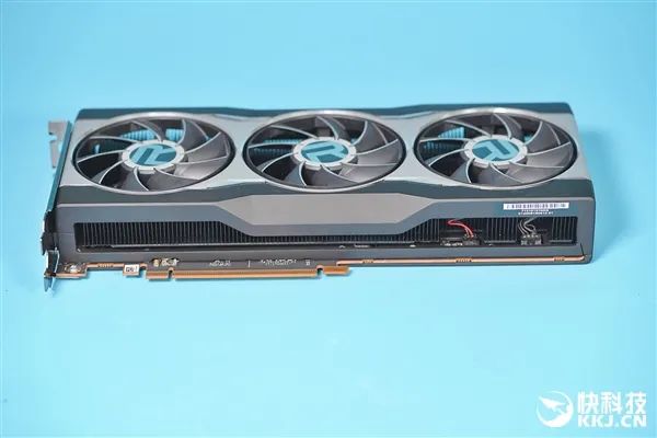 AMD Yes！新一代真香卡RX 6800、RX 6800 XT图赏