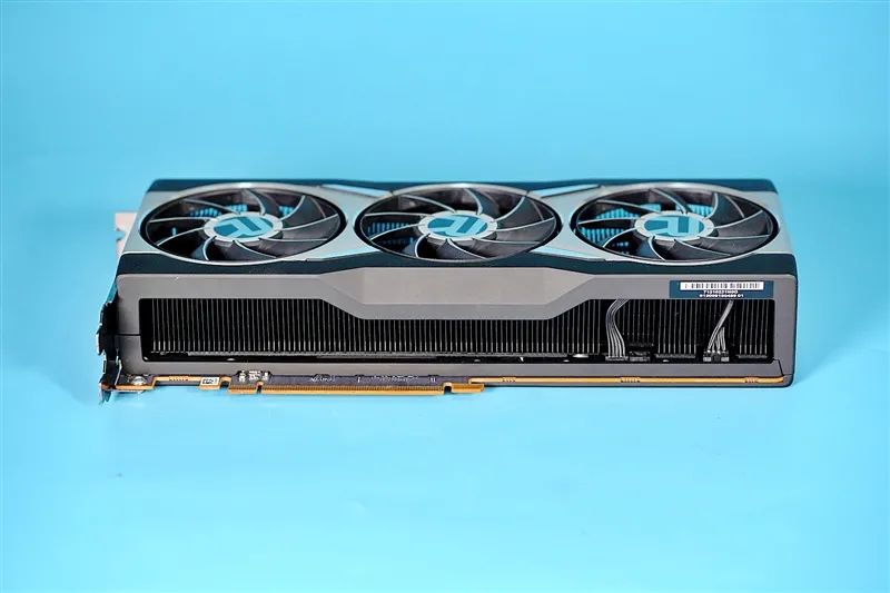 RTX 3080出生两个月卒！Radeon RX 6800/6800 XT首发评测