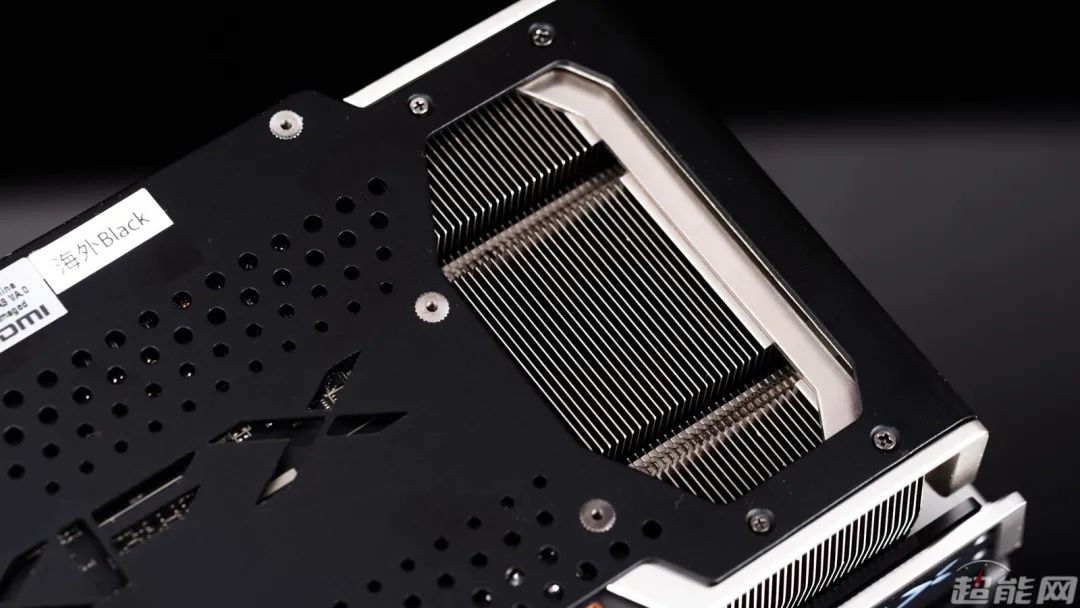 讯景XFX RX 6900 XT海外版开箱图赏快测：用料十足，低调实用黑色风格设计