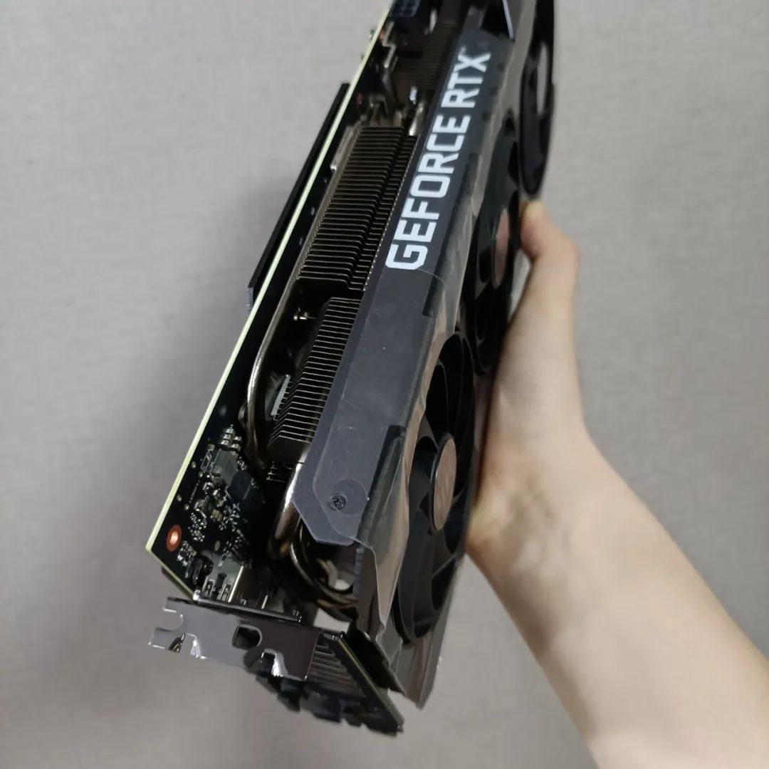 不可思议的性价比◆华硕TUF RTX3080-10G-GAMING显卡 ITX小机箱测试分享