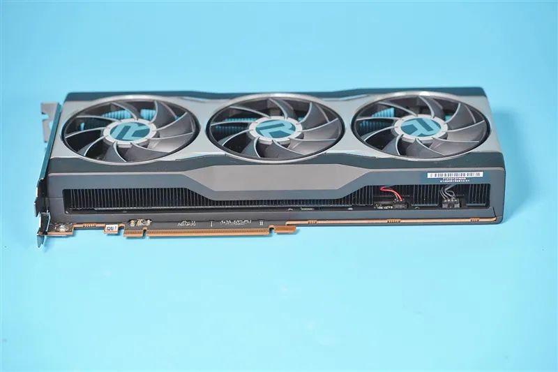 RTX 3080出生两个月卒！Radeon RX 6800/6800 XT首发评测