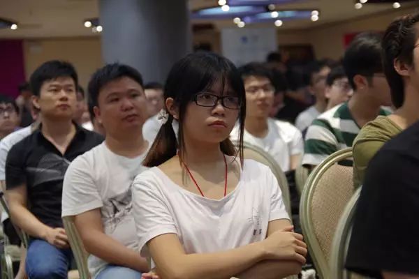 广州源创会图文回顾，大漠穷秋现身分享Angular