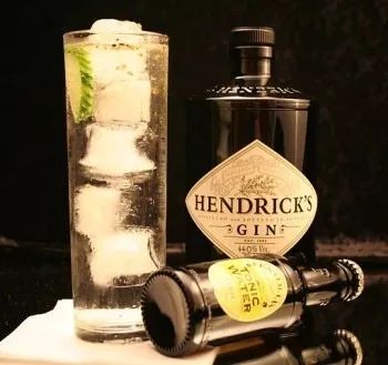 金酒也玩“精酿”？带你认识越来越火的“Craft Gin”