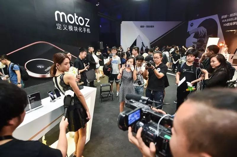 联想押注模块化创新 Moto能否从此走上复兴之路？