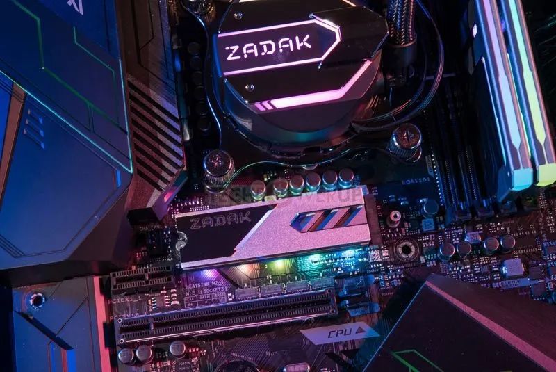 ZADAK 推出 SPARK M.2 RGB SSD、兼具外型与性能