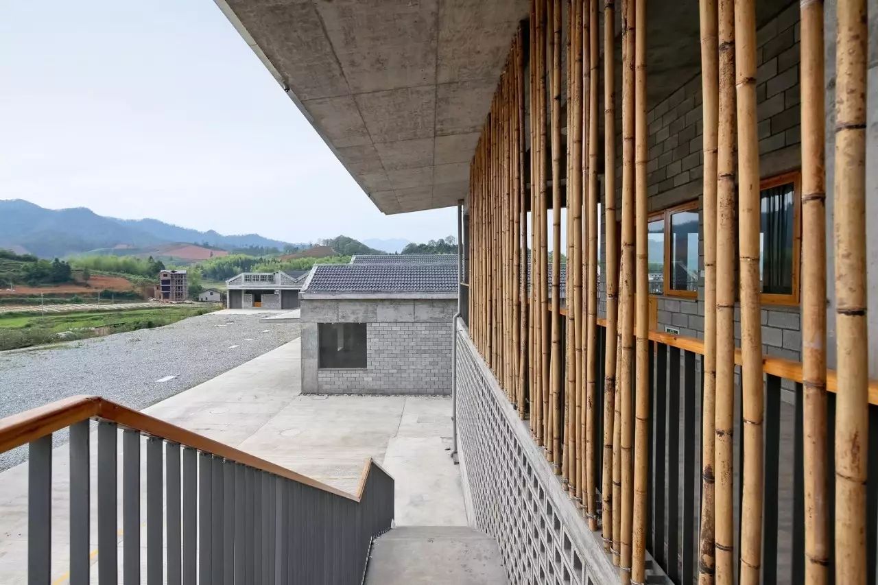 Wuyishan Bamboo Raft Factory / TAO - Trace Architecture Office