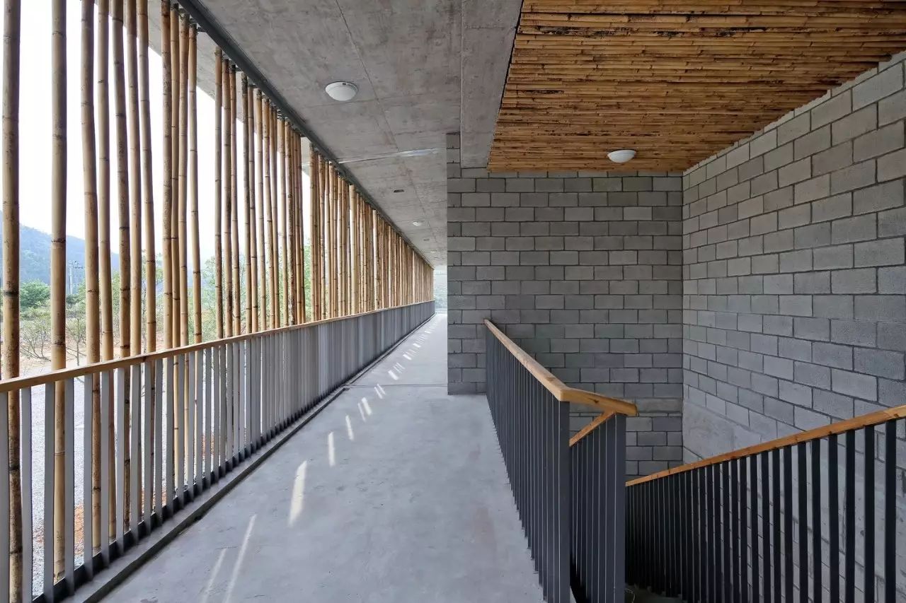 Wuyishan Bamboo Raft Factory / TAO - Trace Architecture Office