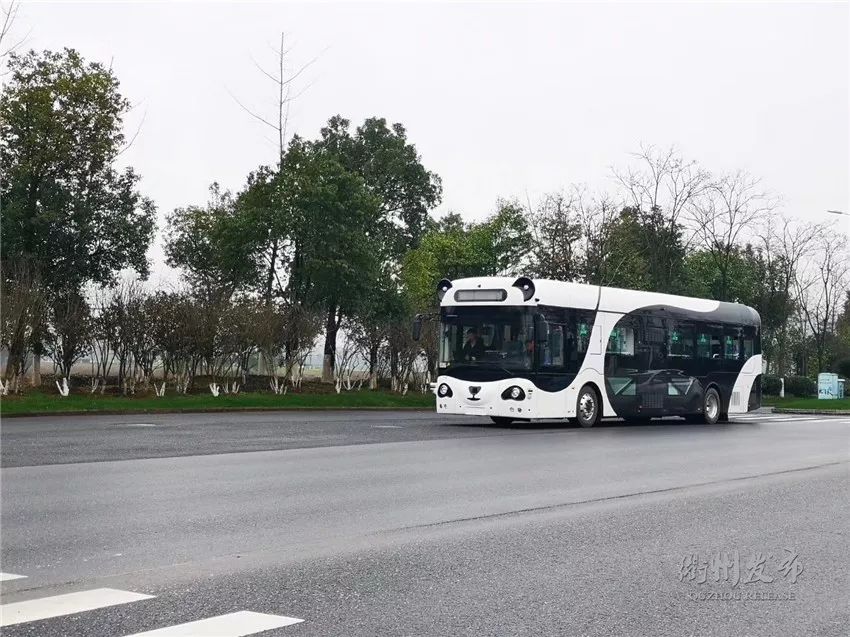 衢州首辆"熊猫公交"明天发车！自动驾驶、刷手上车……