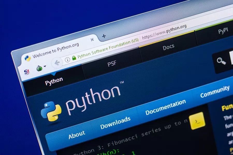 王者归来！C语言击败Python勇夺“2019年度编程语言”冠军