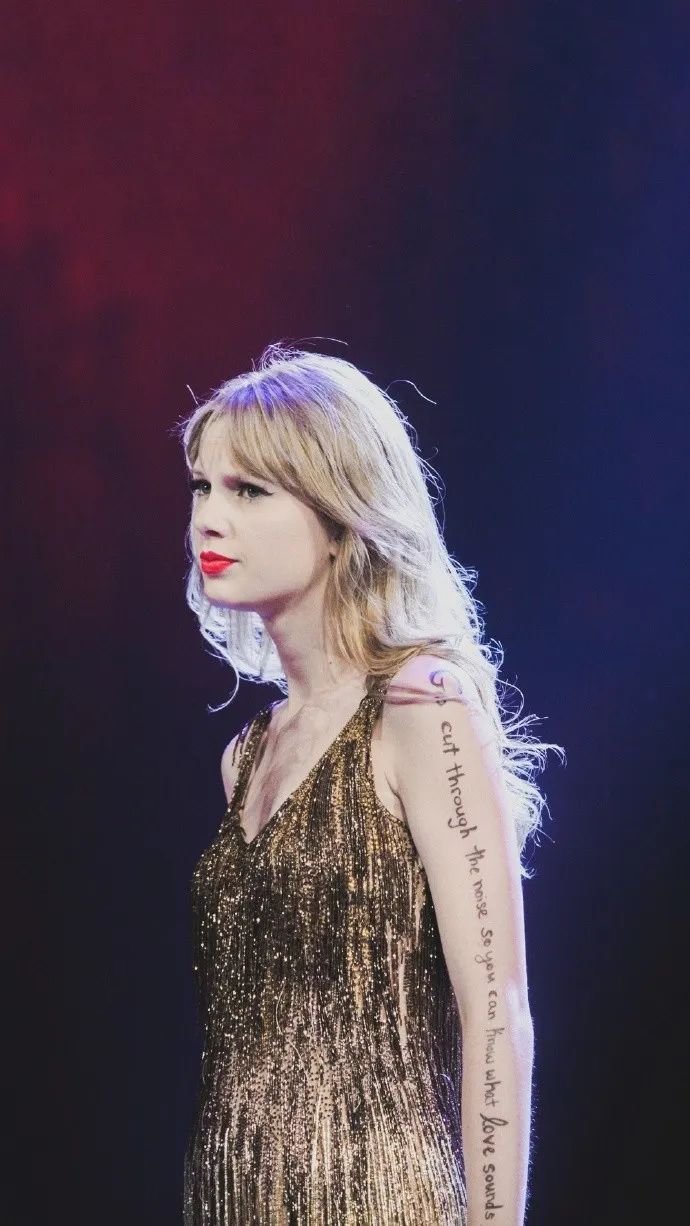 壁纸丨Taylor Swift，这女人该死的甜美！