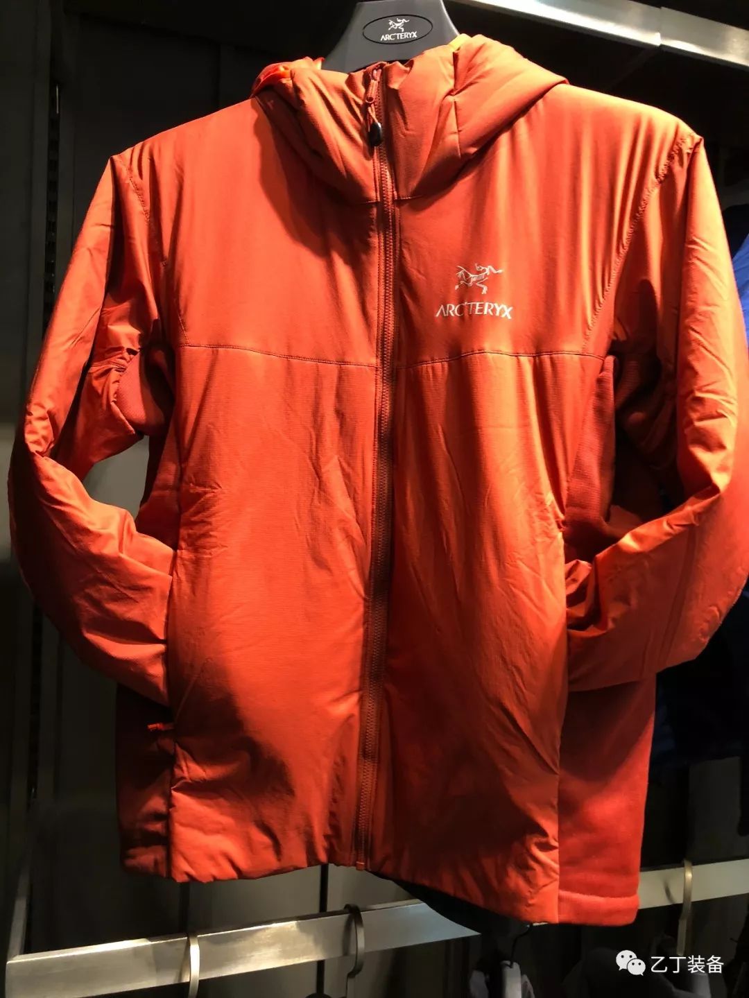 乙丁团购 | Arc'teryx 17秋冬新品 Atom AR 多功能防风保暖棉服 9折