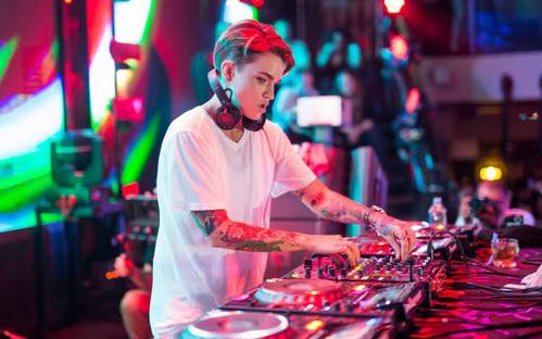 颜值爆表 DJ Ruby Rose 空降京城 !！