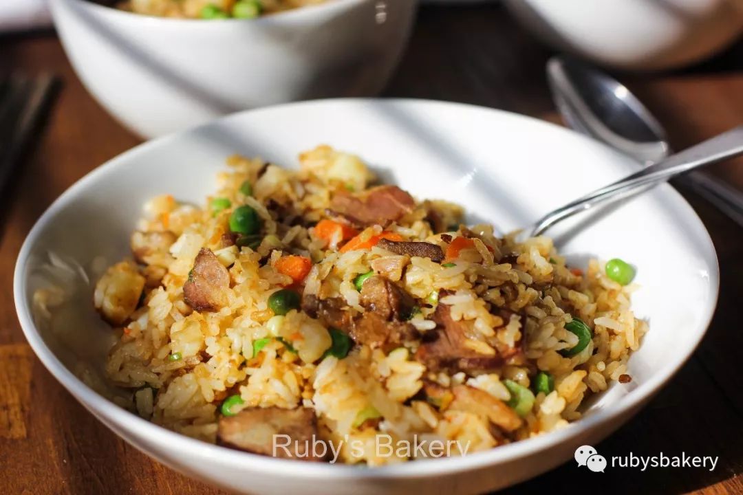 74.『Ruby美食』酱肉（腊肠）焖饭（电饭锅版快手餐）