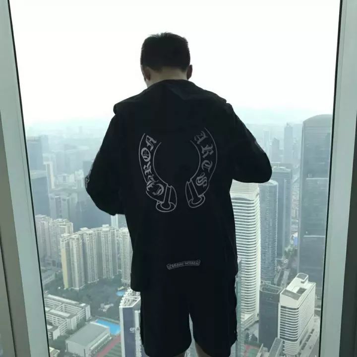 CHROME HEARTS 克罗心 经典大马蹄黑底卫衣帽衫