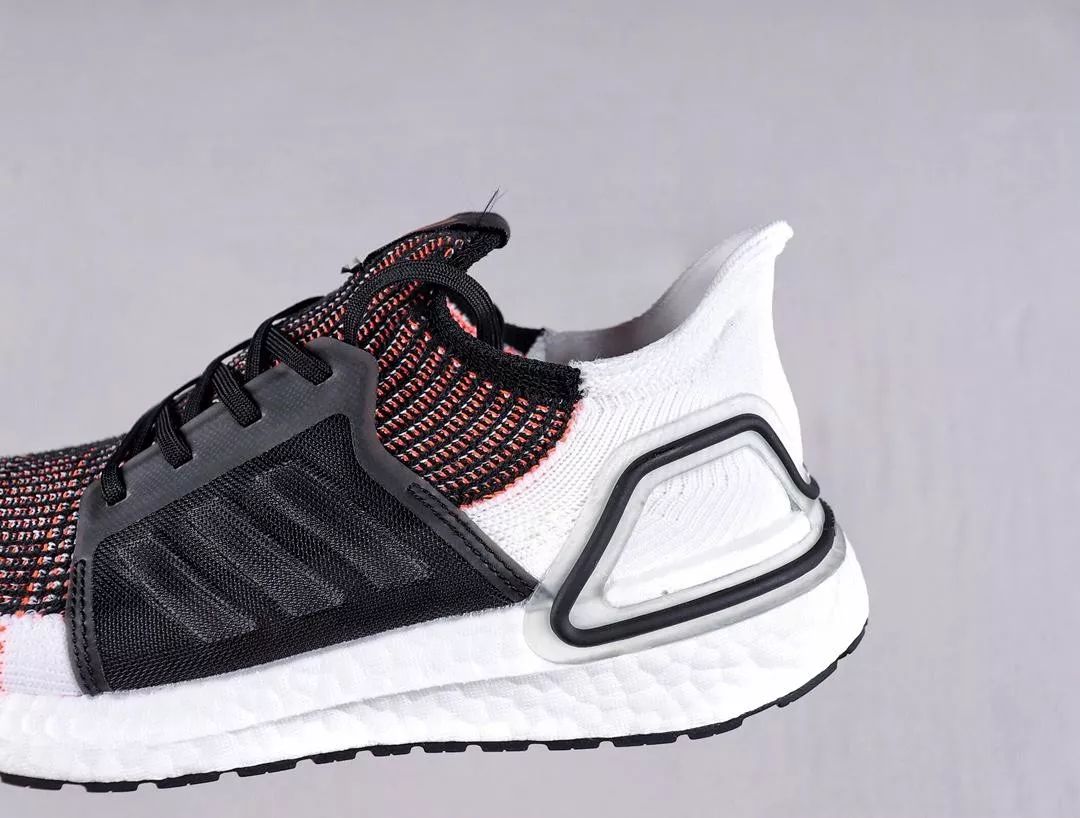 阿迪达斯 ADIDAS ULTRA BOOST 19W UB5.0 Torsion Spring抗扭‌转‌系统