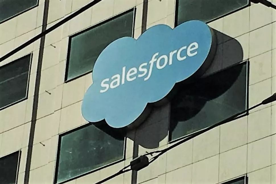 SaaS王者Salesforce为什么大把银子撒向了“骡子”？