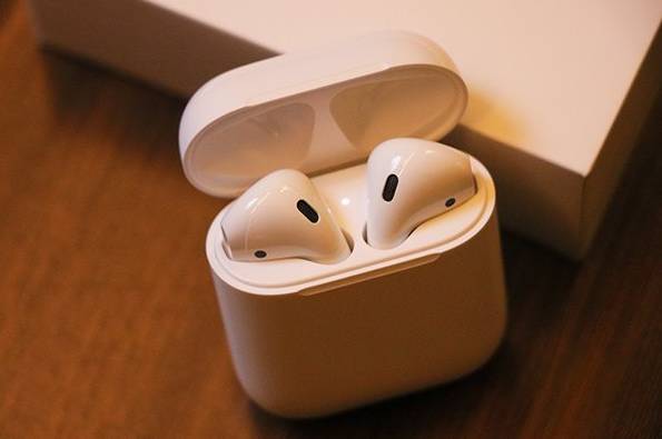 安卓粉丝评价AirPods，太好用！