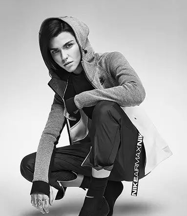 Ruby Rose 演绎 Nike Tech Fleece 全新系列