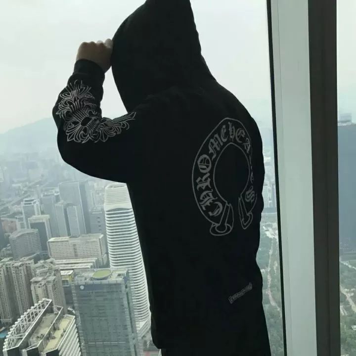 CHROME HEARTS 克罗心 经典大马蹄黑底卫衣帽衫