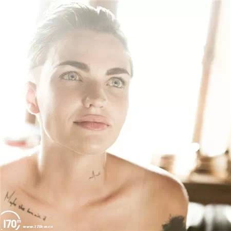 爱纹身的第一帅T：RubyRose，Ins被曝！