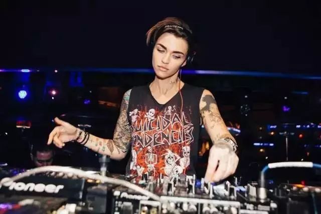 颜值爆表 DJ Ruby Rose 空降京城 !！