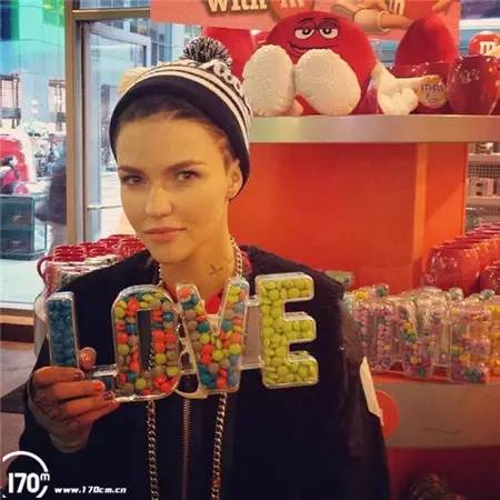 爱纹身的第一帅T：RubyRose，Ins被曝！