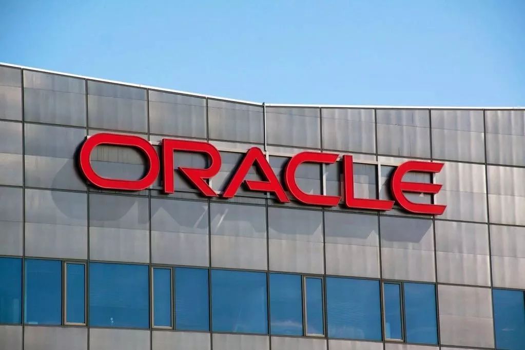 补偿 100 万？ Oracle 裁员 900 人！