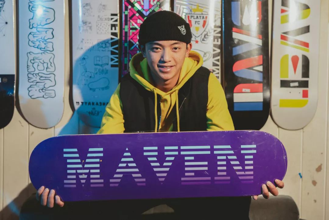 向小军 “小黑” 正式加入 Maven Skateboards