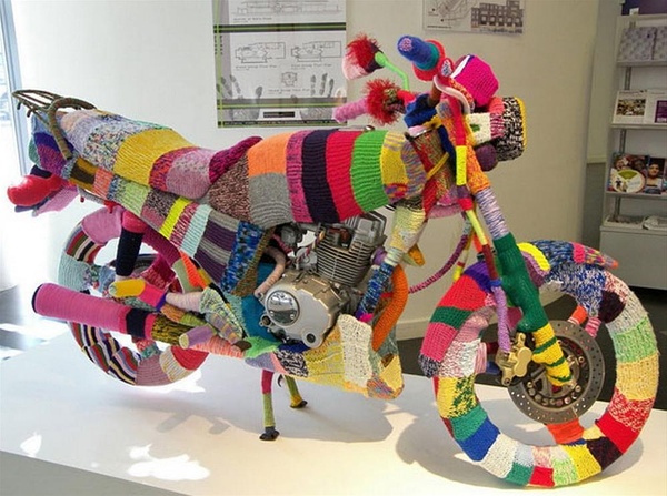 ”Yarn bombing“ 针织涂鸦