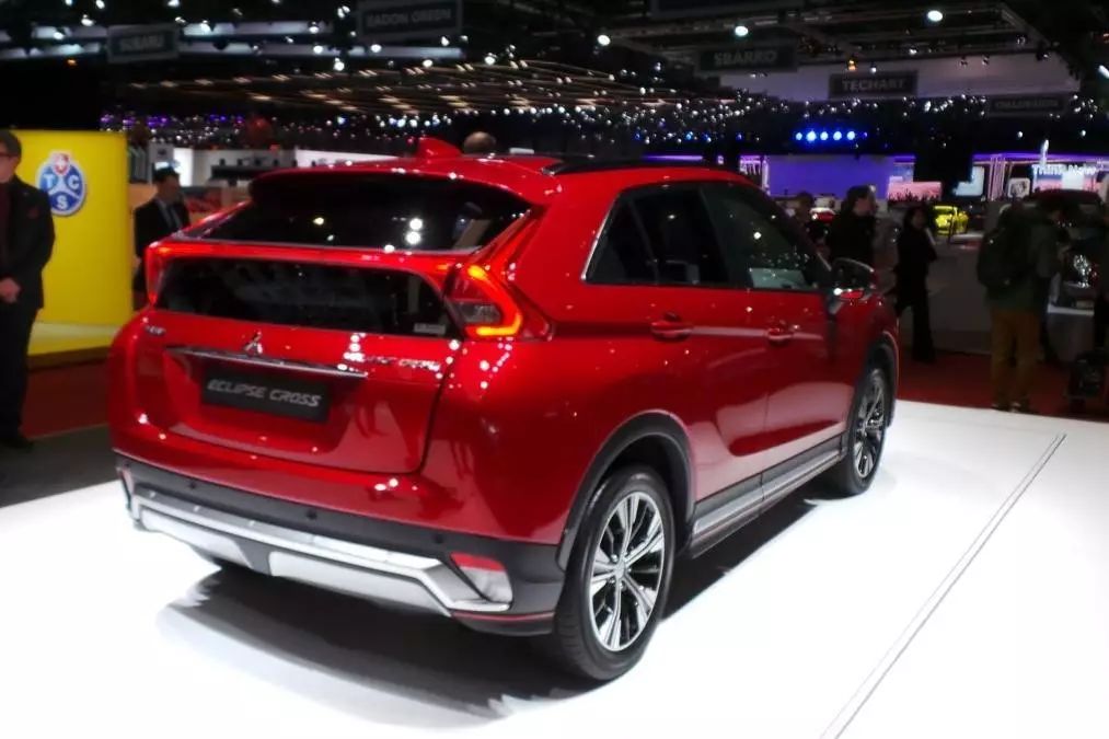 三菱Eclipse Cross SUV