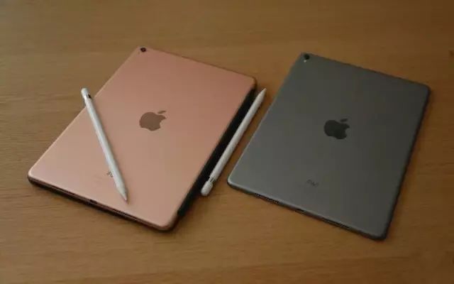 两款新 iPad Pro 登陆全球苹果零售店