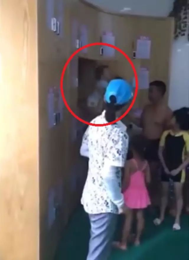 Parents Leave Baby Inside A Locker Before Going To The Pool