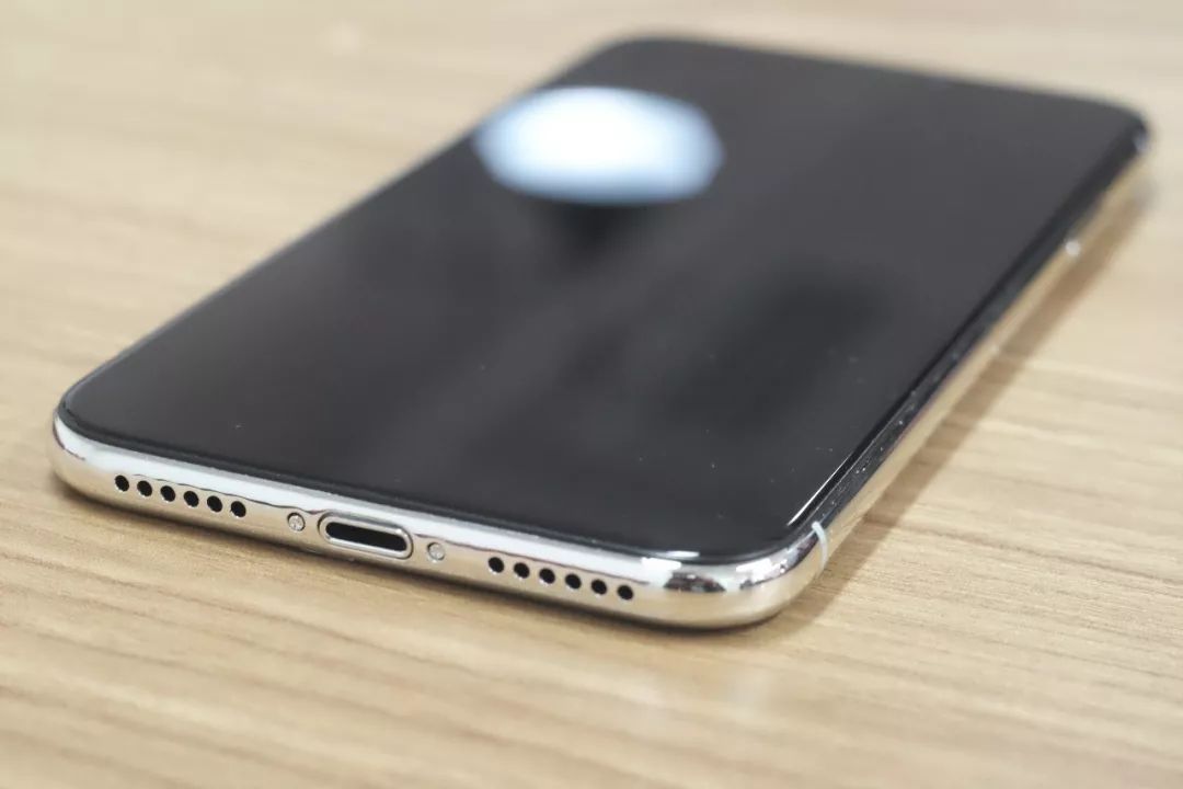 买了一部 70 块的 iPhone X，被华强北的技术震撼到了..