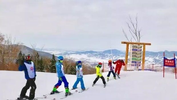 GO SKIING！速度与激情之走进北大壶，Get滑雪技能~