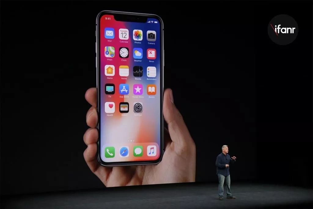 苹果新机曝光：5.8 寸 iPhone X 或成绝唱，iPhone SE 2 最快 5 月亮相