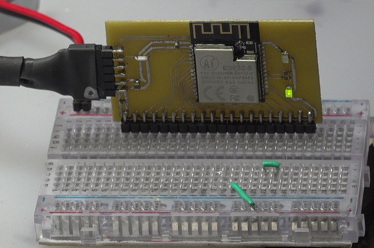 ▲ 实验ESP32测试版