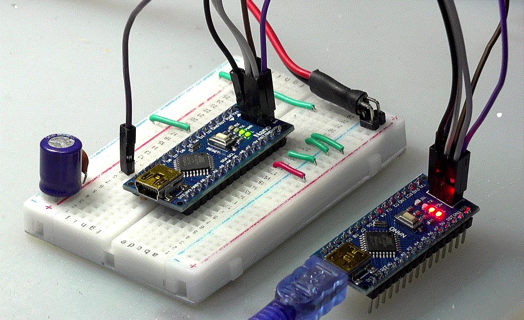 ▲ 图1-4 使用Arduino Nano对另外Nano下载Bootloader实际连接关系