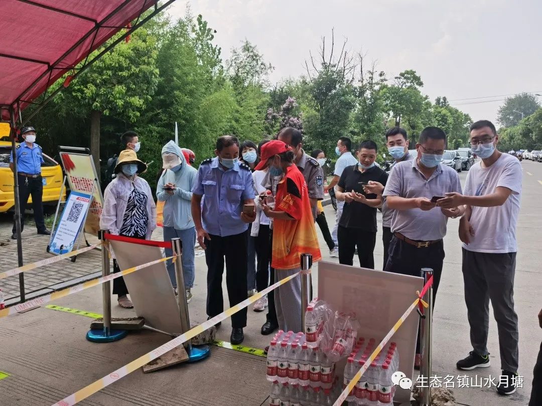 仪征市月塘镇组织核酸采样压力测试