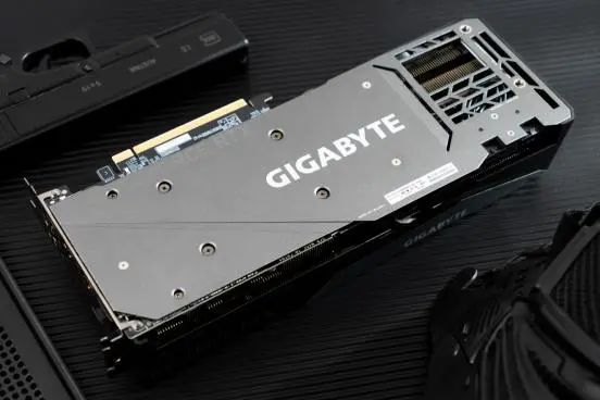 逢“七”必火！鹰派RTX 3070强势登场 技嘉GeForce RTX 3070 GAMING OC 8G魔鹰首发评测